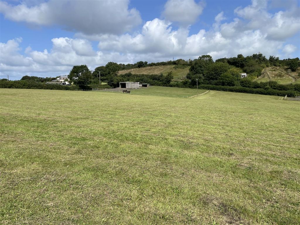 Property photo 2 of 10 Land