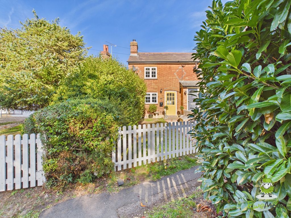 Property photo 1 of 18 Ewemove Estate Agents Basingstoke