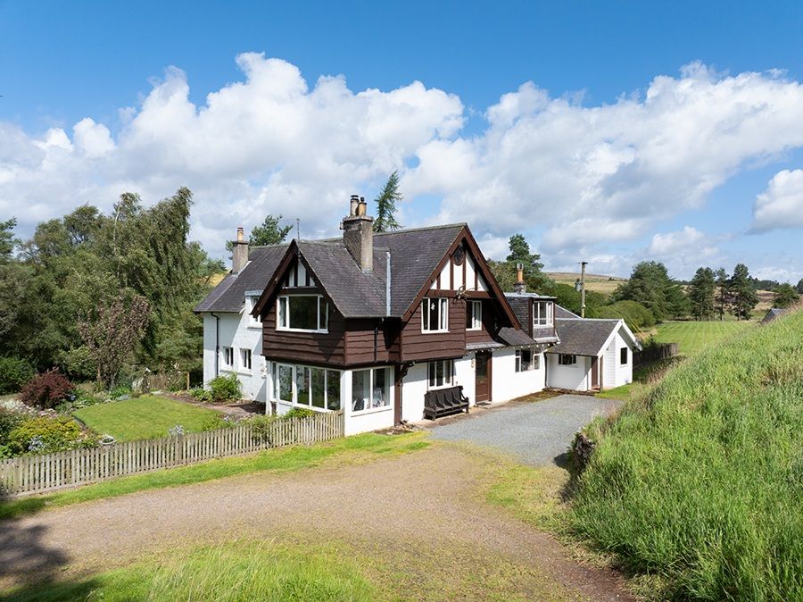 Property photo 1 of 46