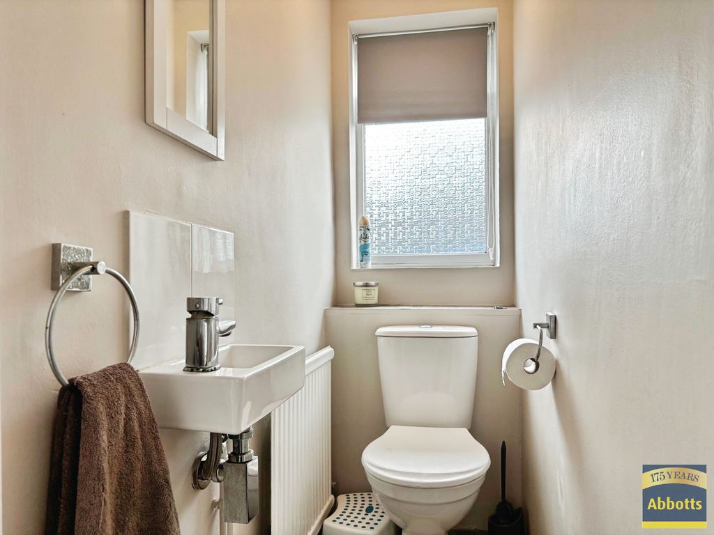 Property photo 3 of 5