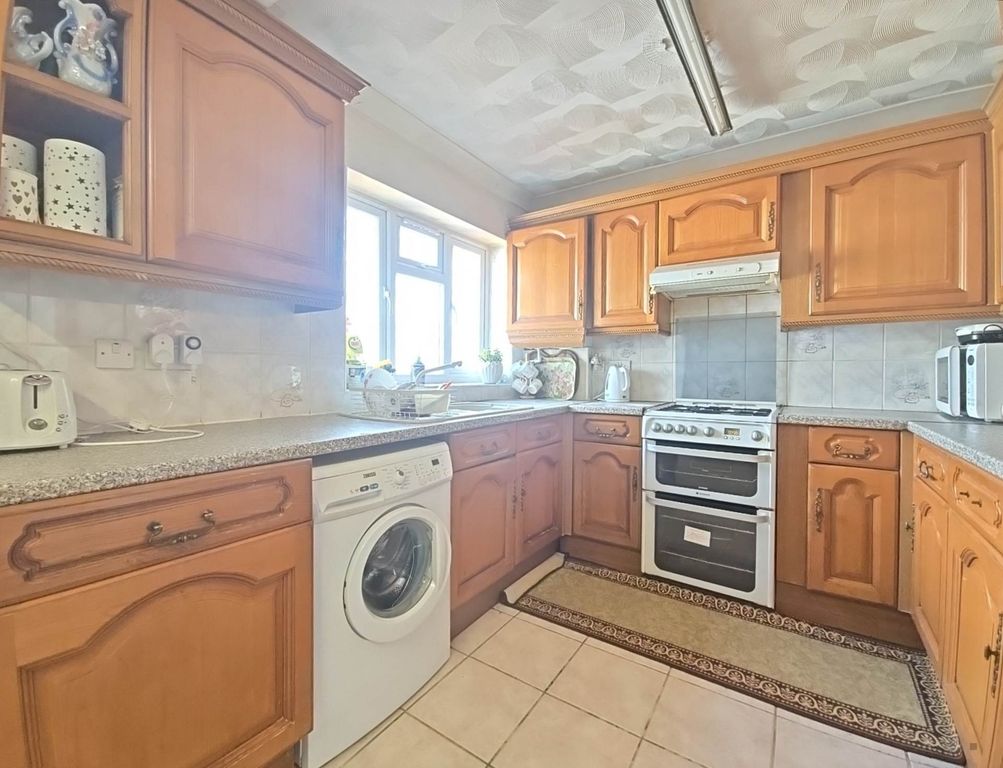 Property photo 2 of 6