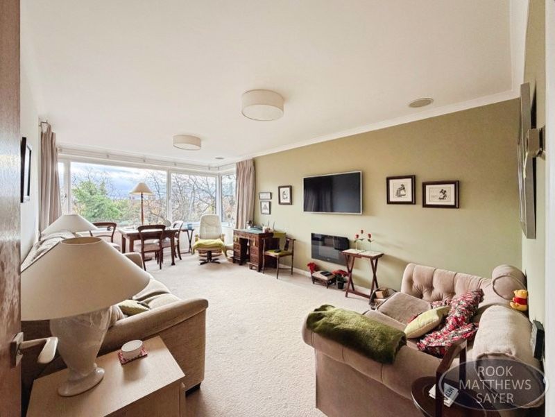 Property photo 2 of 10 Photo 5