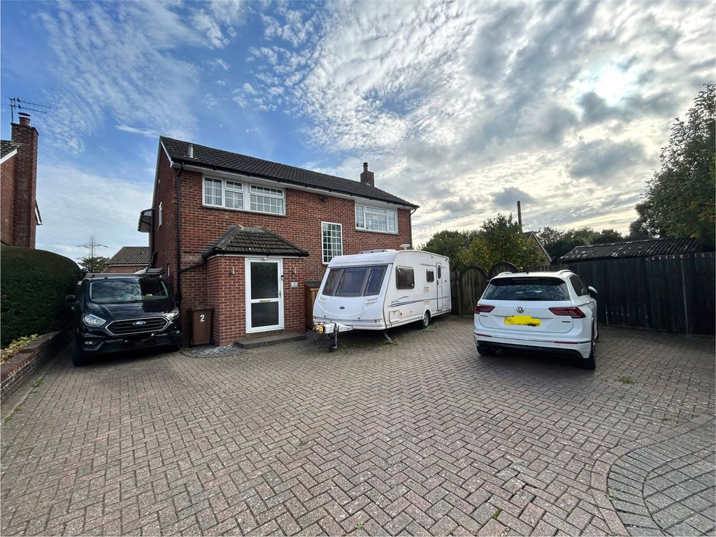 Property photo 1 of 27 Picture No. 19