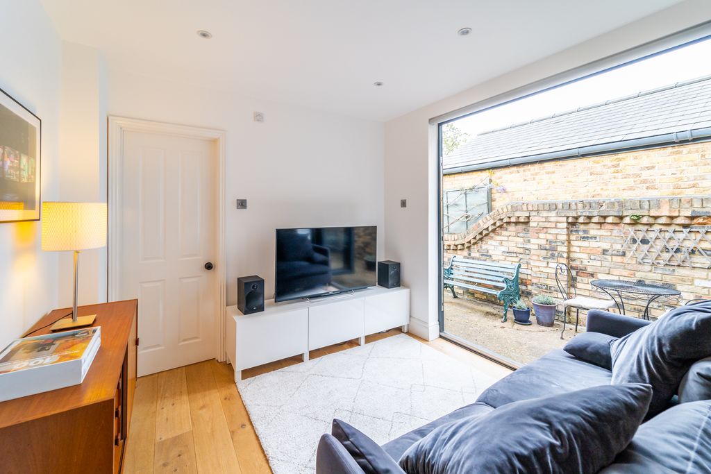 Property photo 2 of 15 Ndb05549