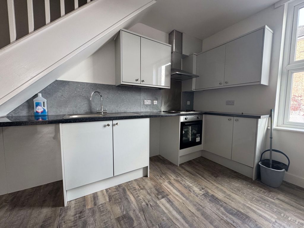 Property photo 2 of 9 Photo 2