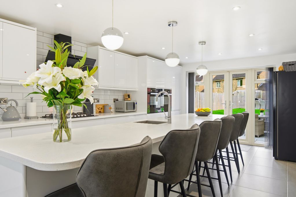 Property photo 2 of 33 Photo 5