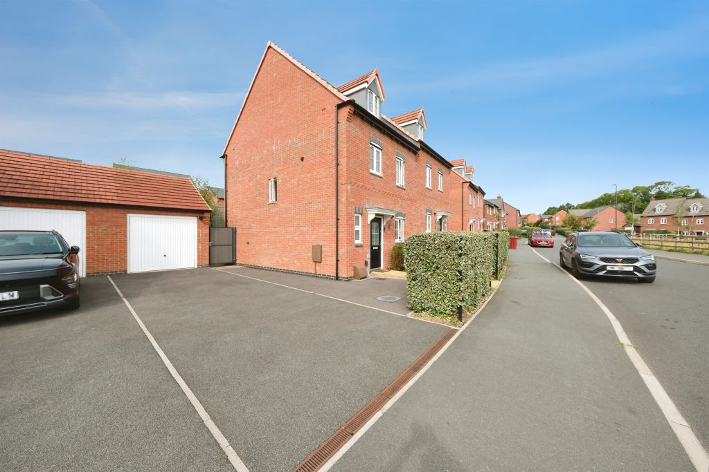 Property photo 2 of 38