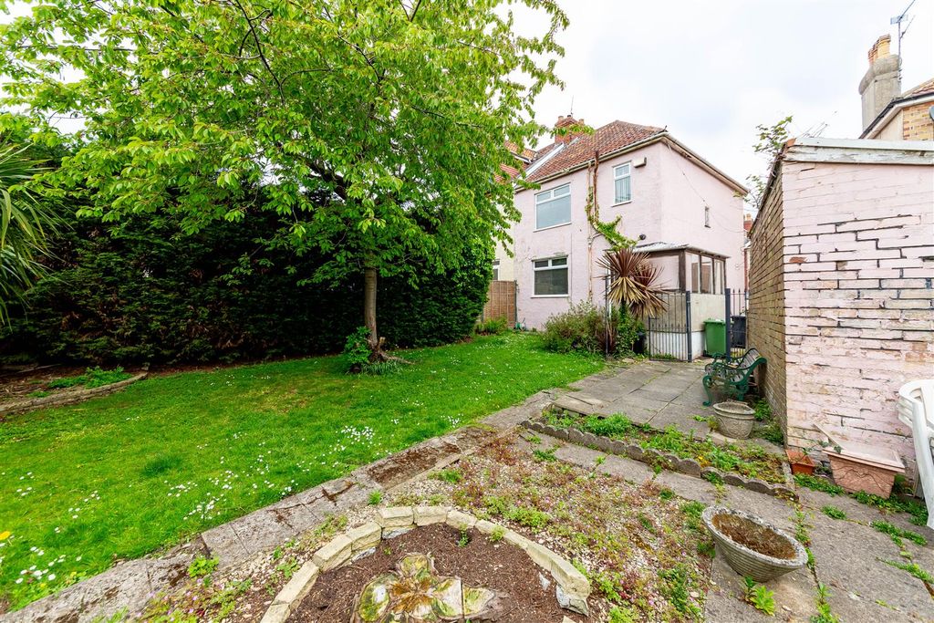 Property photo 3 of 18 Ks2B5514-Hdr.Jpg