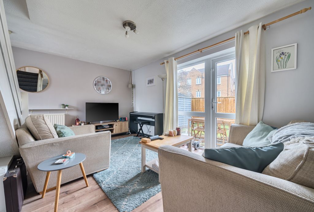 Property photo 1 of 14 1417172-20-6995E9...