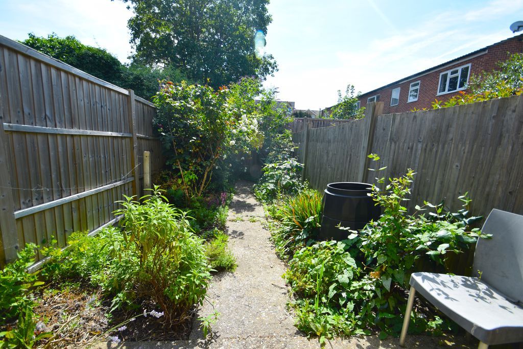 Property photo 3 of 9 Photo 3