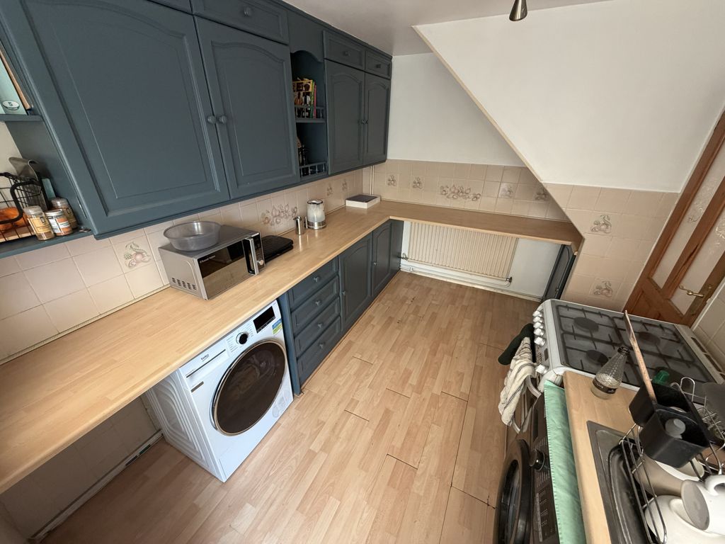 Property photo 3 of 14