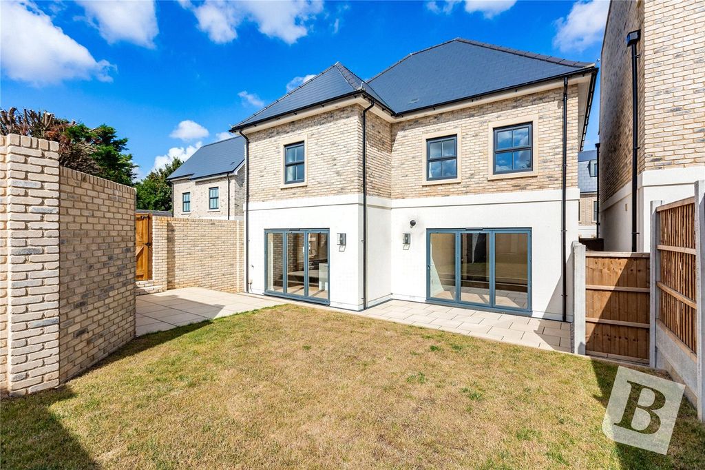 Property photo 1 of 16 Rear Garden