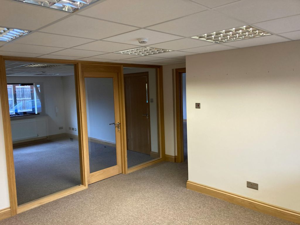 Property photo 3 of 7 Img_2582.Jpg