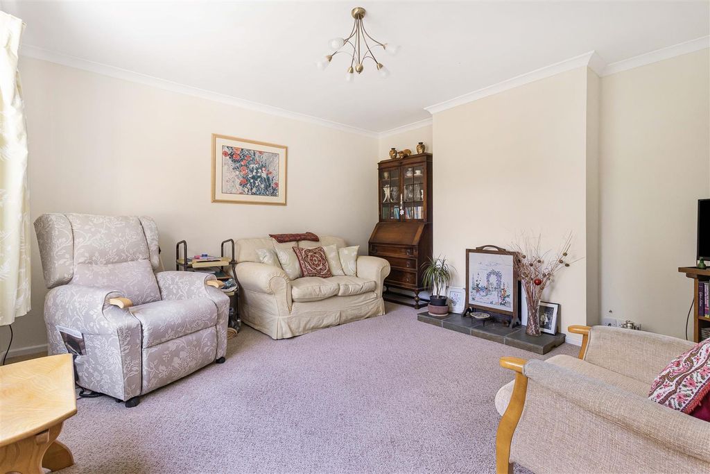 Property photo 2 of 15 16_90084.Jpg