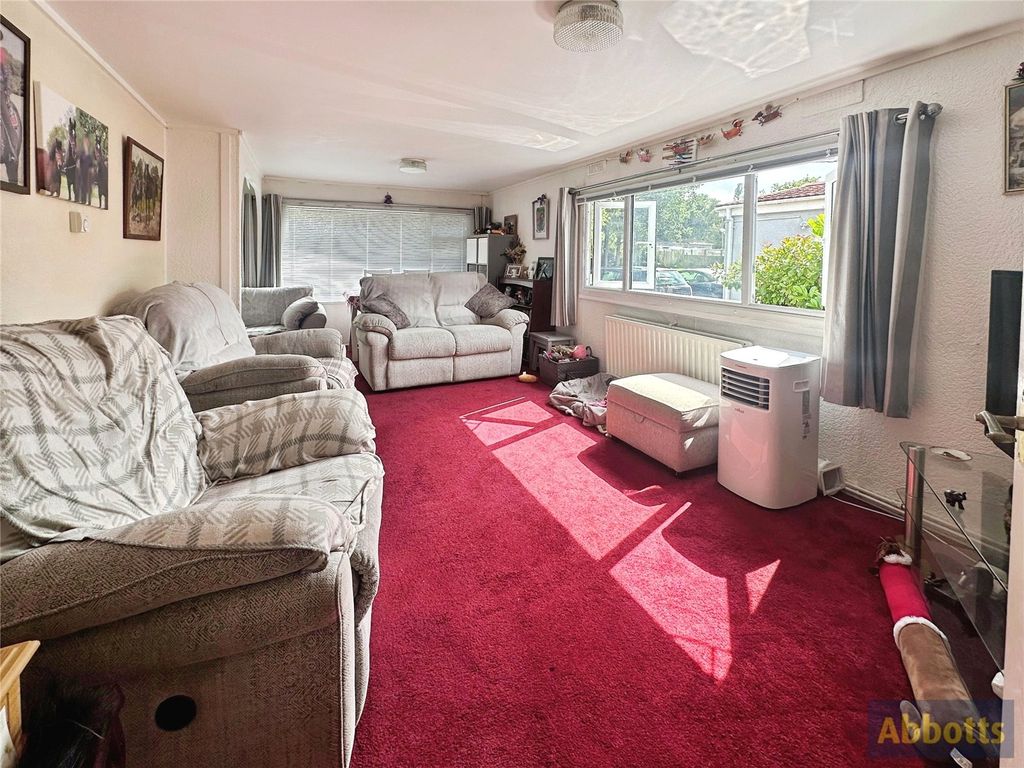 Property photo 3 of 17 Picture No. 07
