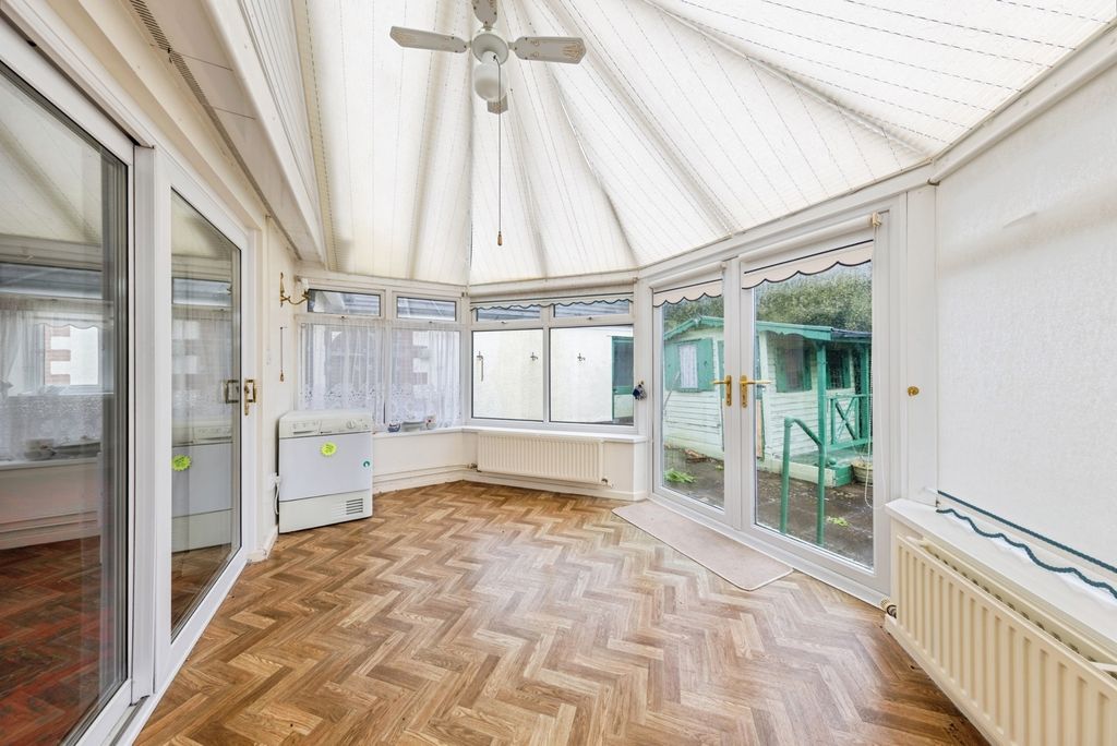 Property photo 2 of 19 Pbox-Img.Jpg
