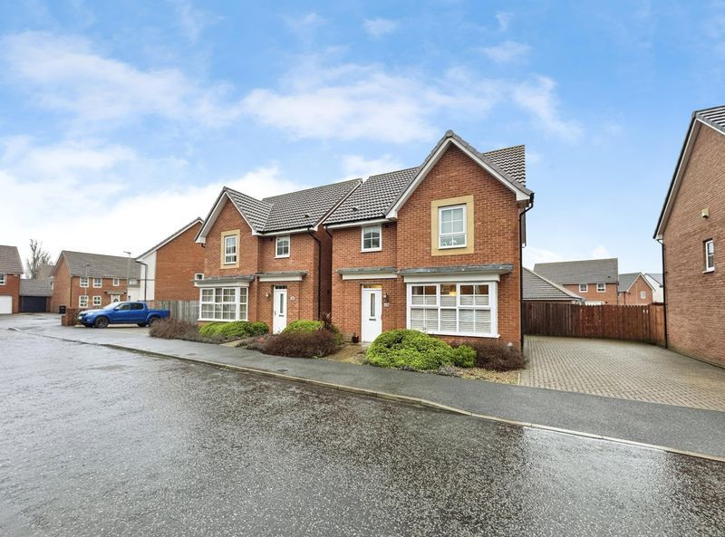 Property photo 1 of 17 Photo 8