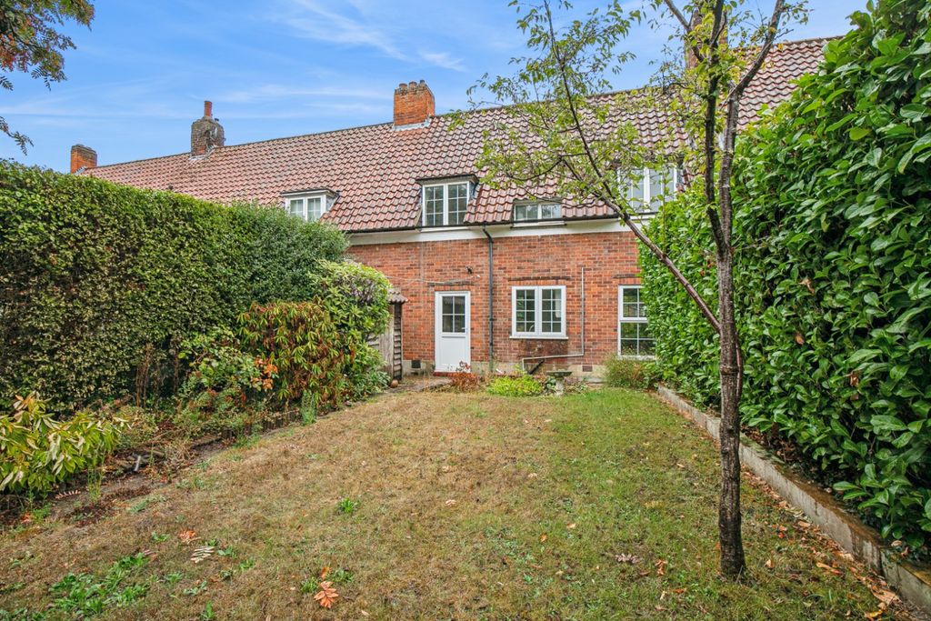 Property photo 2 of 30 5318503