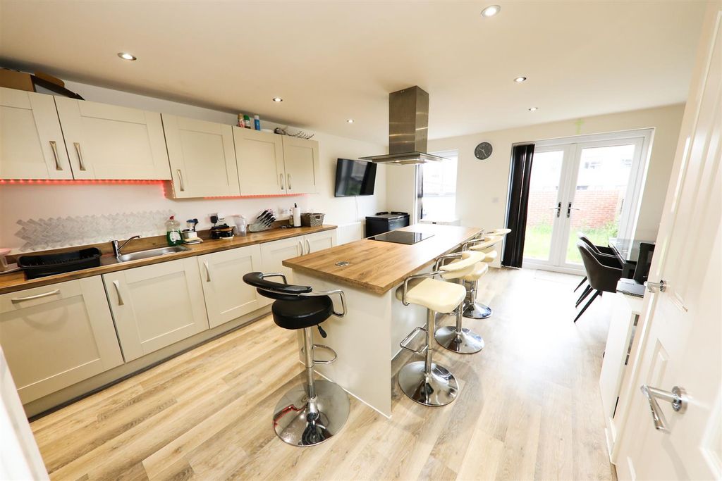 Property photo 2 of 19 Open Plan Dining Island Kitchen