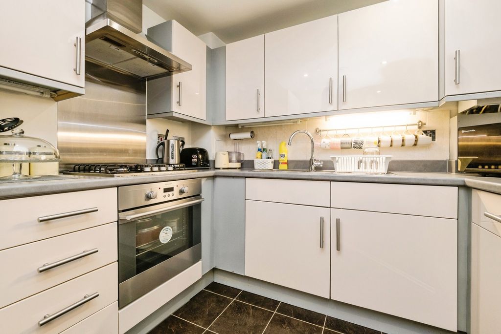 Property photo 3 of 15 Photo