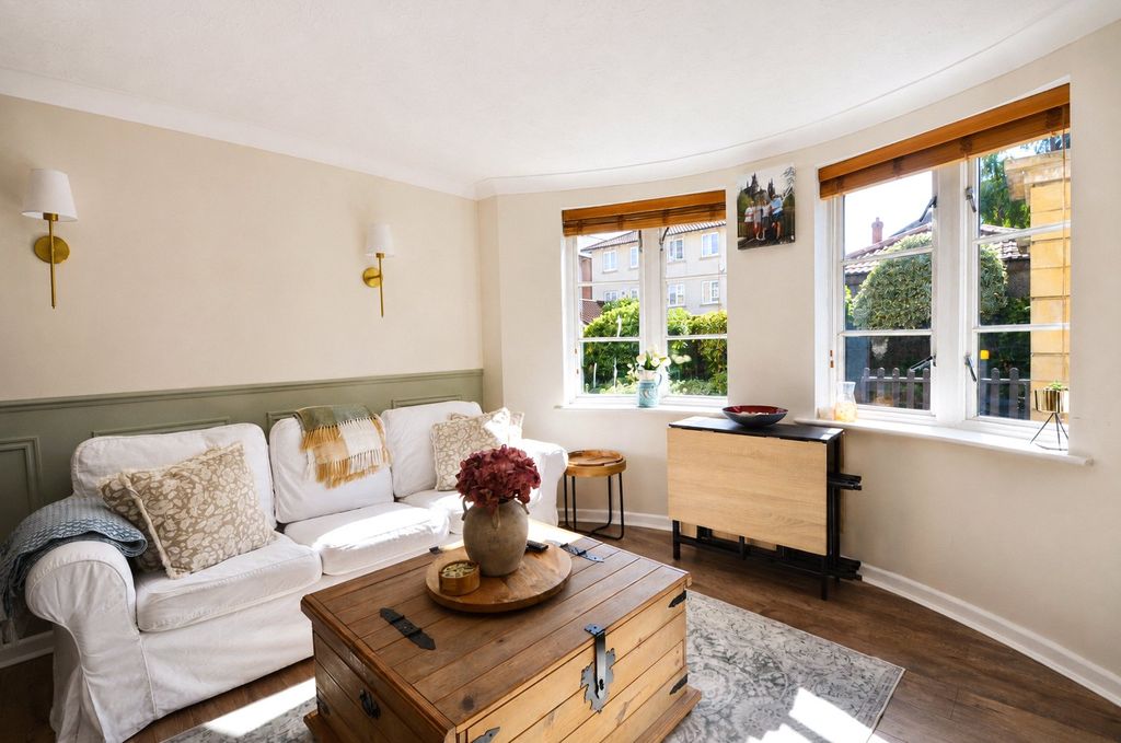 Property photo 1 of 10 Picture No. 03