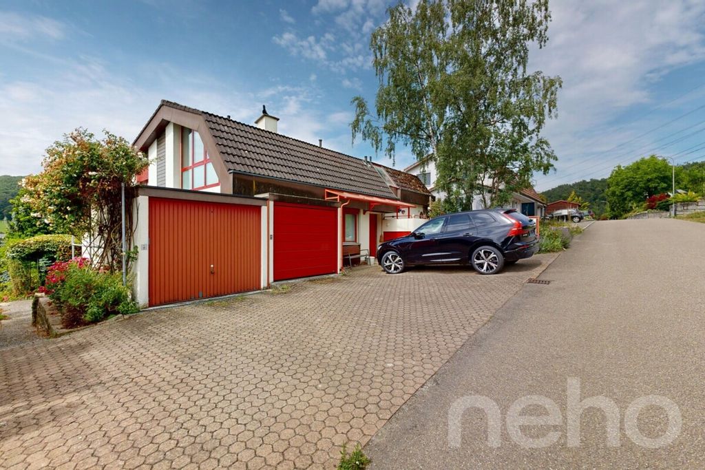 Property photo 2 of 12