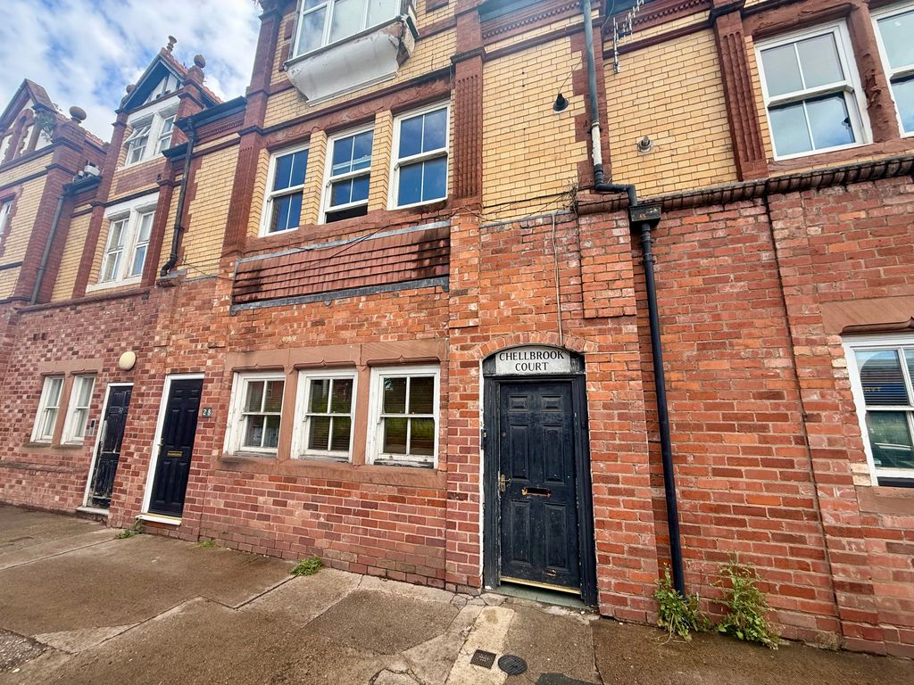 Property photo 1 of 8