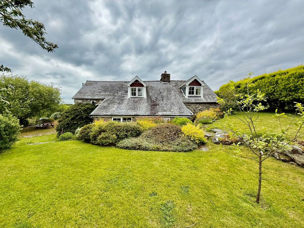 Property photo 1 of 50