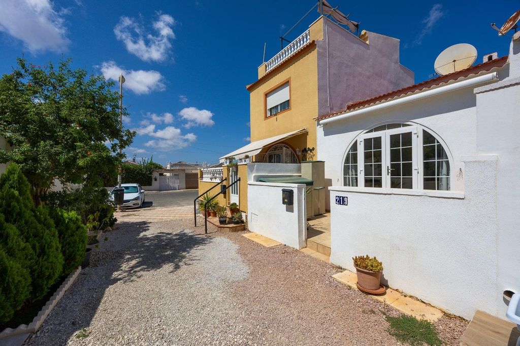 Property photo 1 of 63