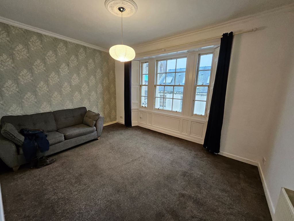 Property photo 3 of 6 Gallery