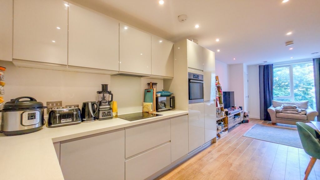 Property photo 3 of 29 20250926_161129-2