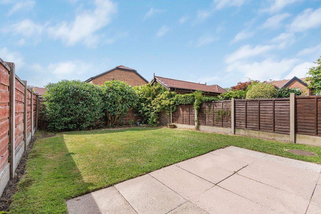 Property photo 2 of 26