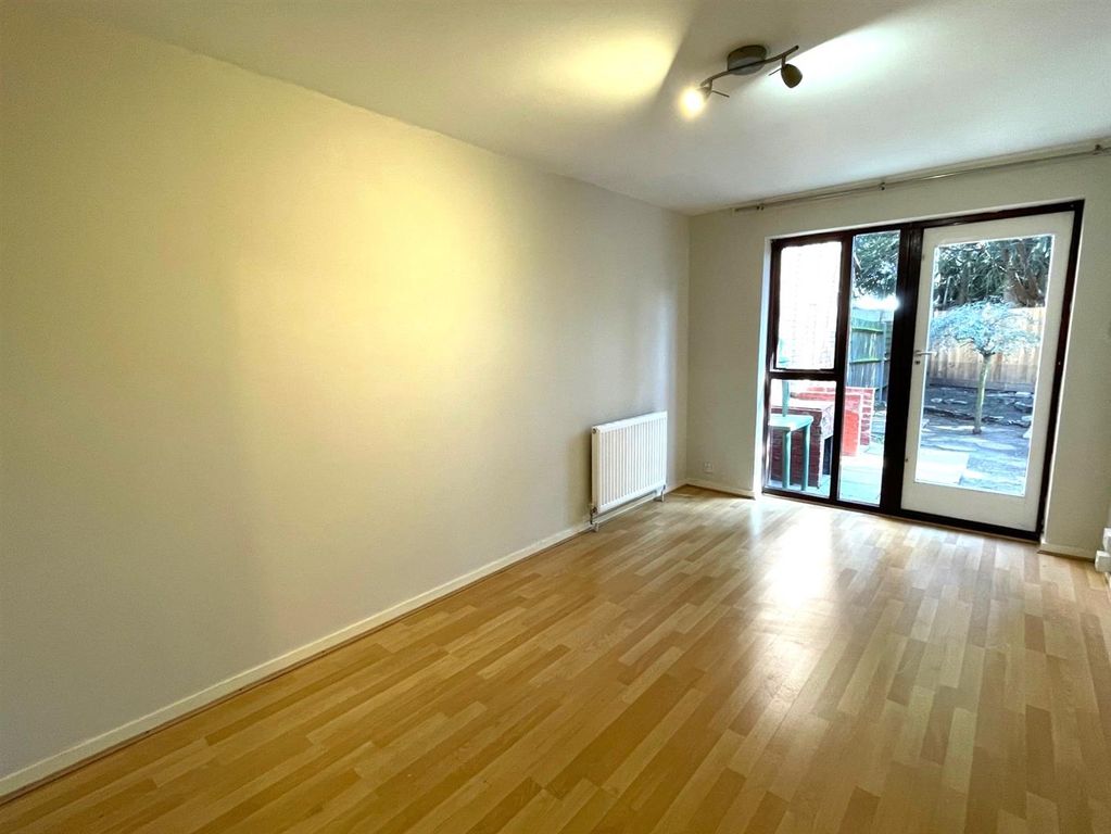 Property photo 3 of 9 2A11431A-c9Fb-483F-Bde5-2c793468056A.Jpg