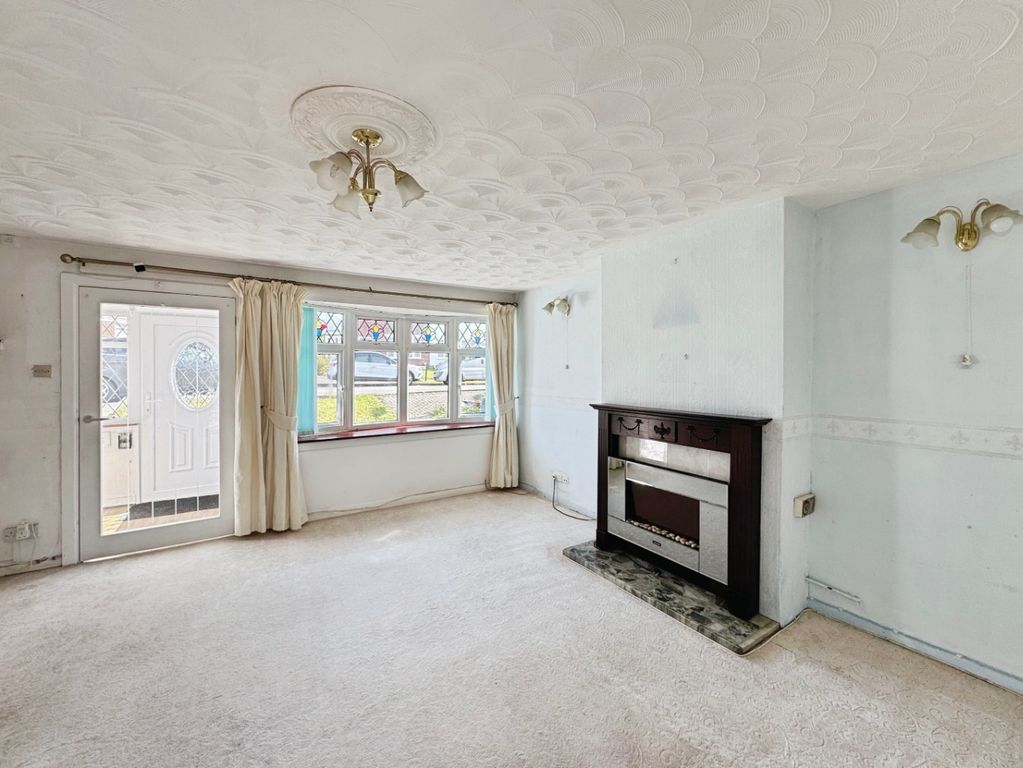 Property photo 3 of 22 4028854