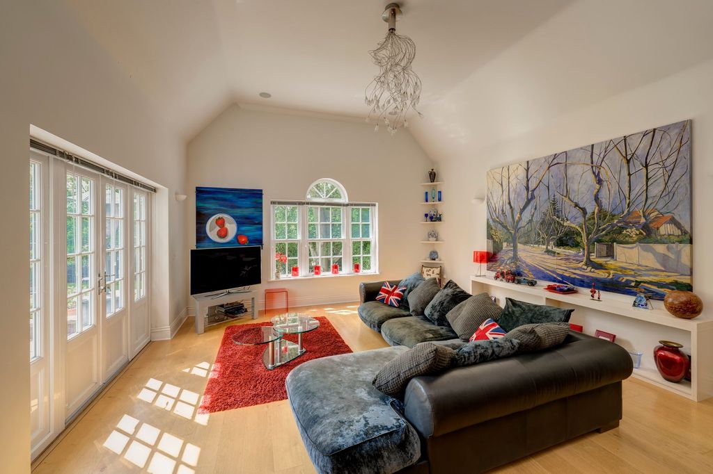 Additional image 5 of 8 bed detached house for saleWestfield Road, Beaconsfield HP9