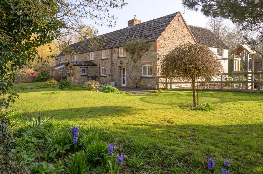 Property photo 1 of 26 Image