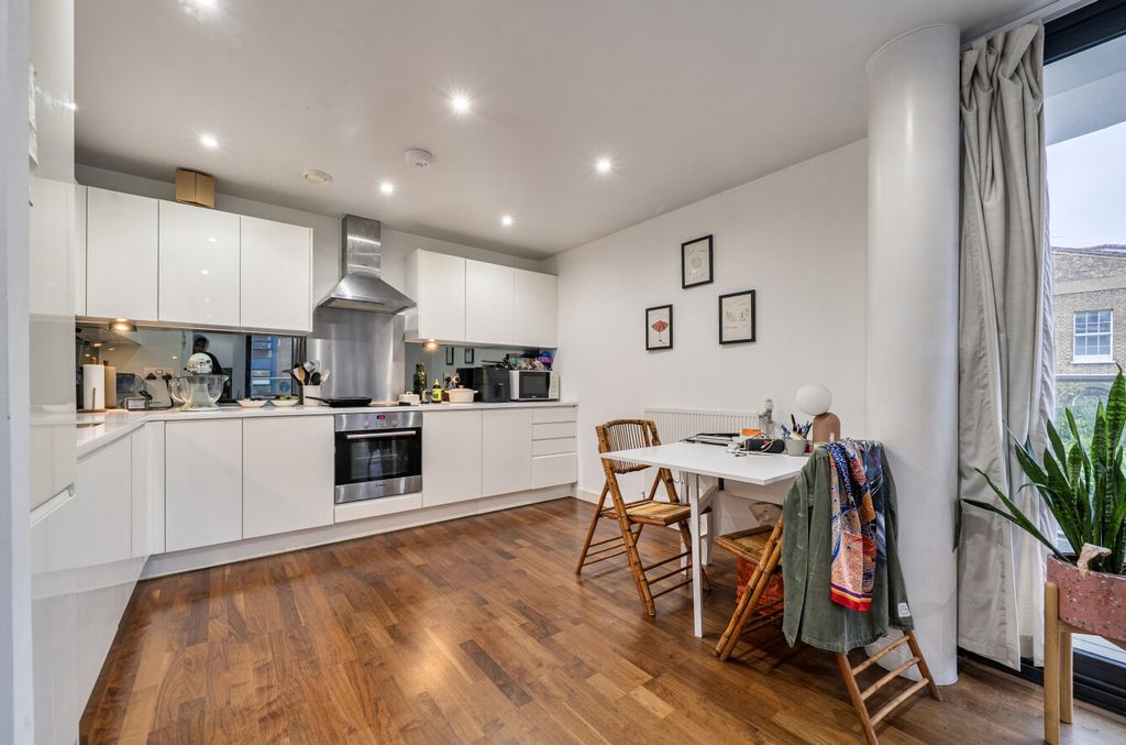 Property photo 2 of 13 Kitchen