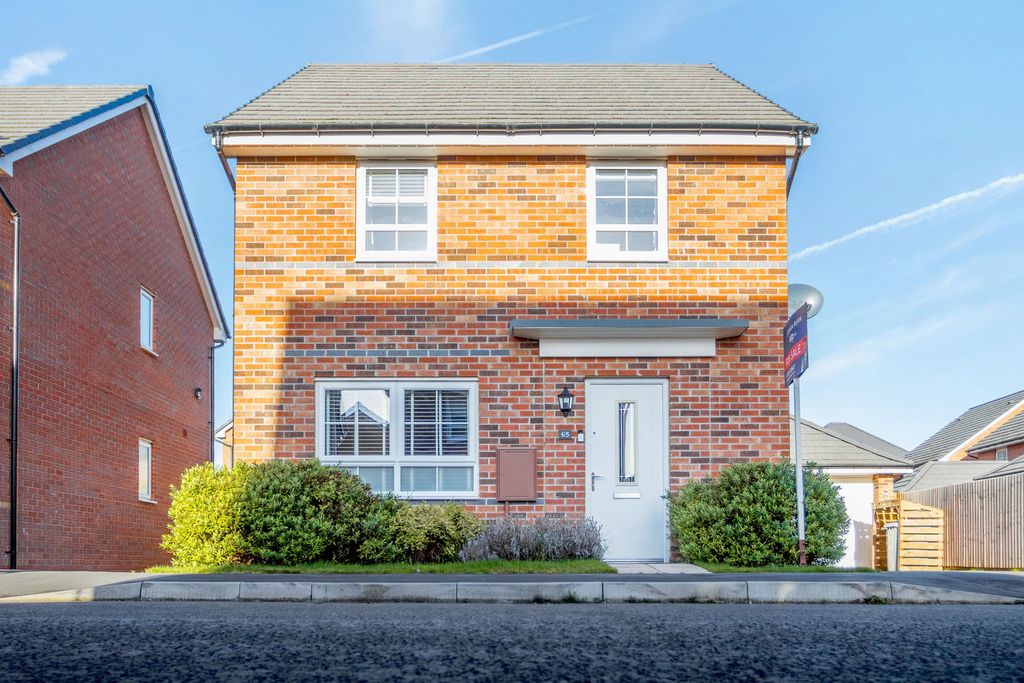 Property photo 1 of 11