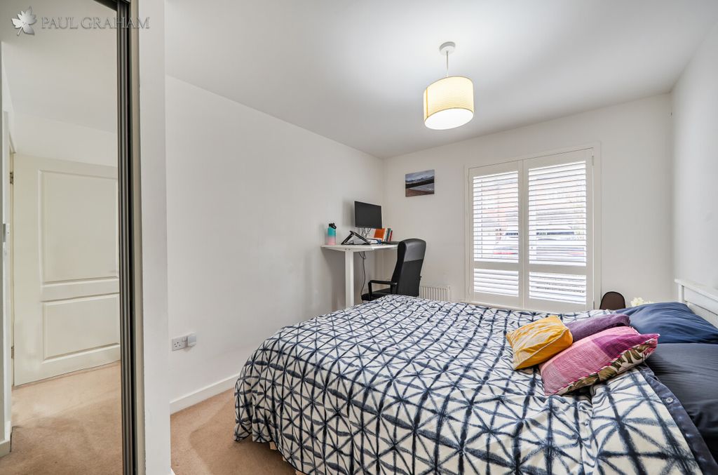 Property photo 3 of 14 A97Bb7Df-066F-4E05-972E-5Be2c62B376A