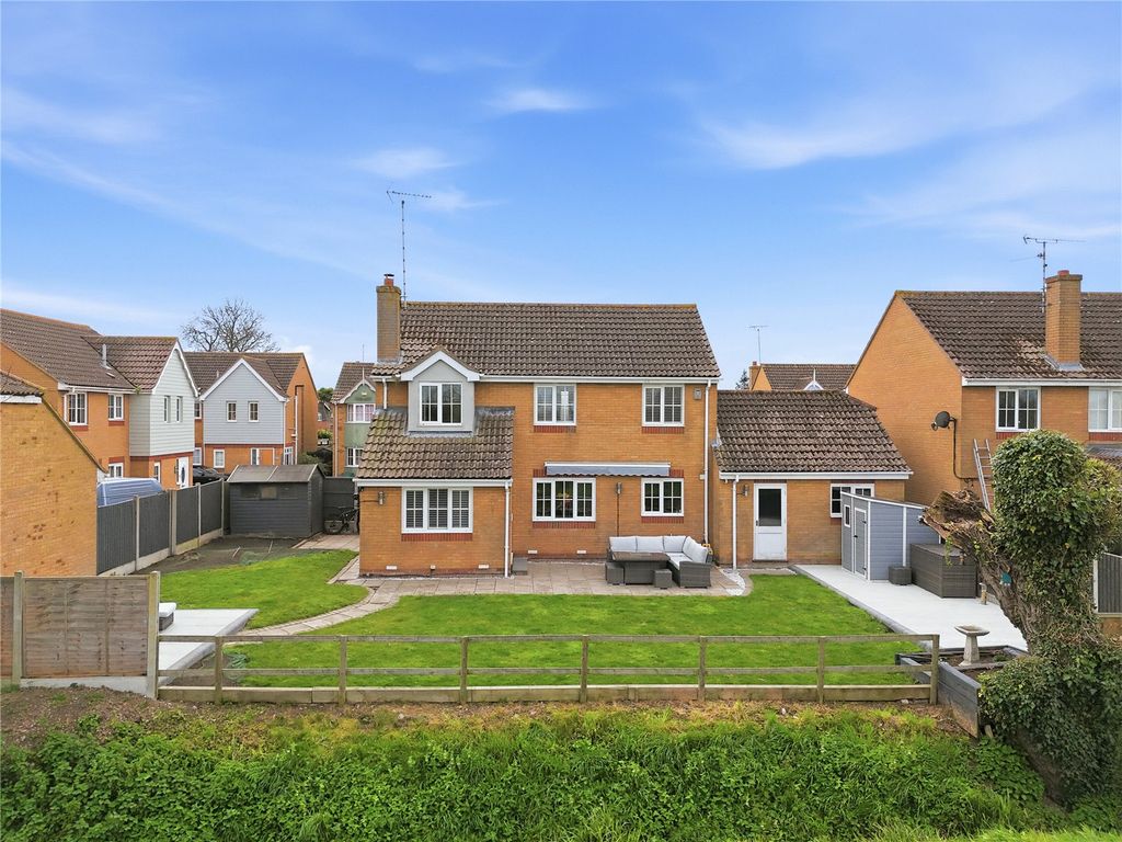 Property photo 3 of 28 Picture No. 11