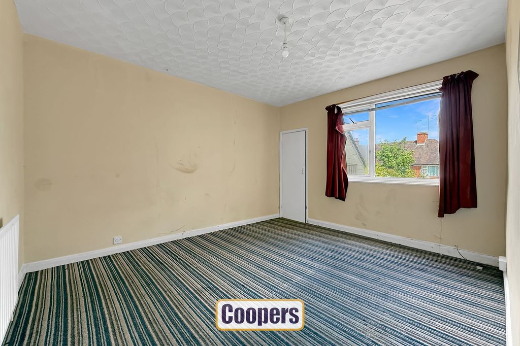 Property photo 3 of 12 Dining Room