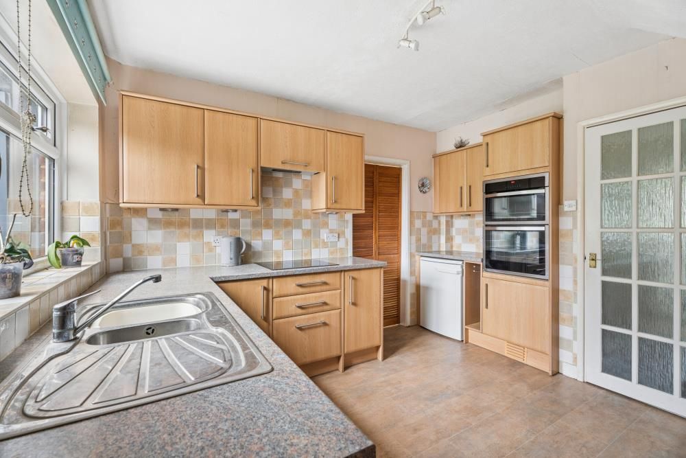 Property photo 3 of 11 Dsc08409-003c2B89dc98979d2A578B62d39325cd - 800Px.