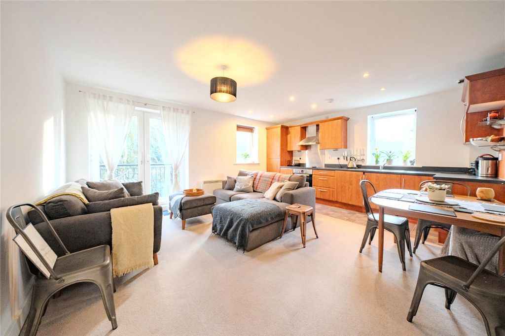 Property photo 3 of 19 Picture No. 08