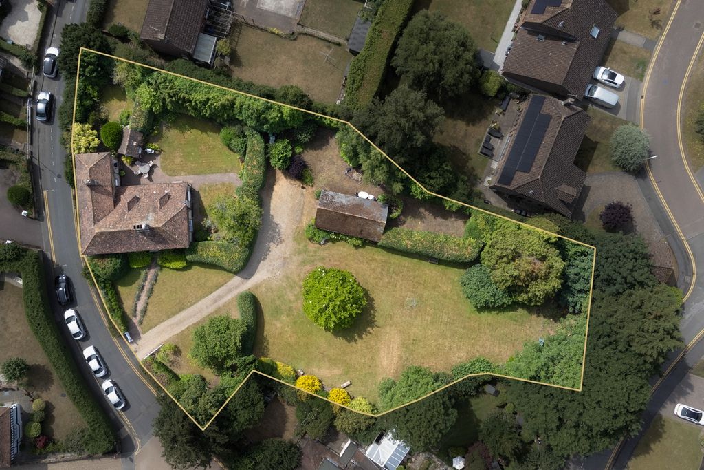 Property photo 2 of 28 6761911