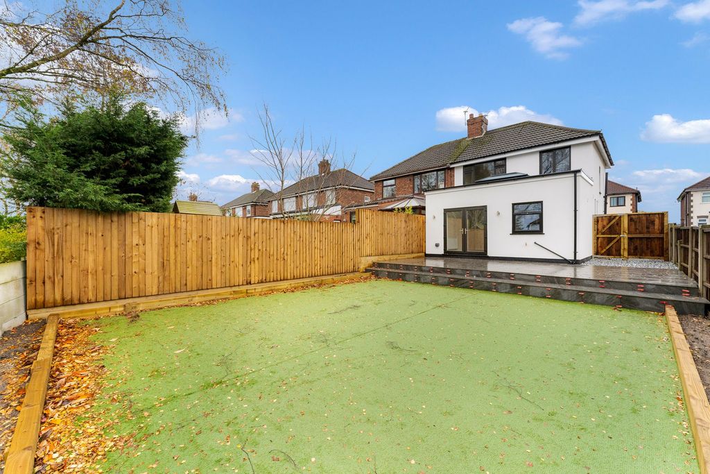 Property photo 2 of 29