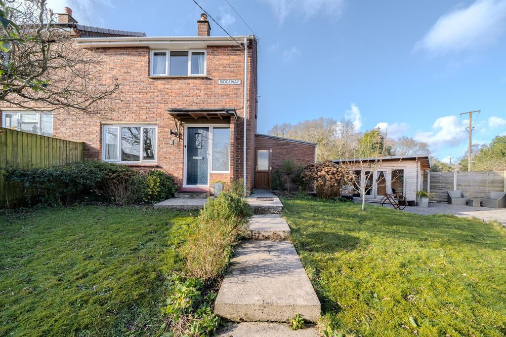 Property photo 2 of 29