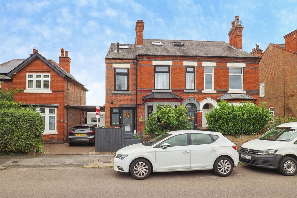 Property photo 1 of 35 Pbox-Img.Jpg