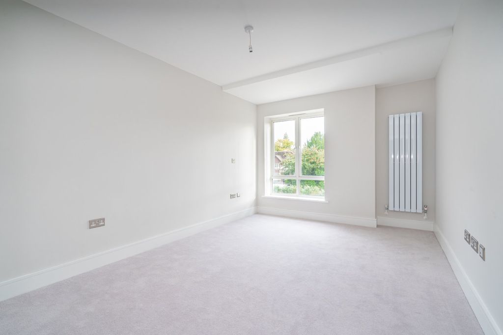 Property photo 3 of 7 Bedroom 2