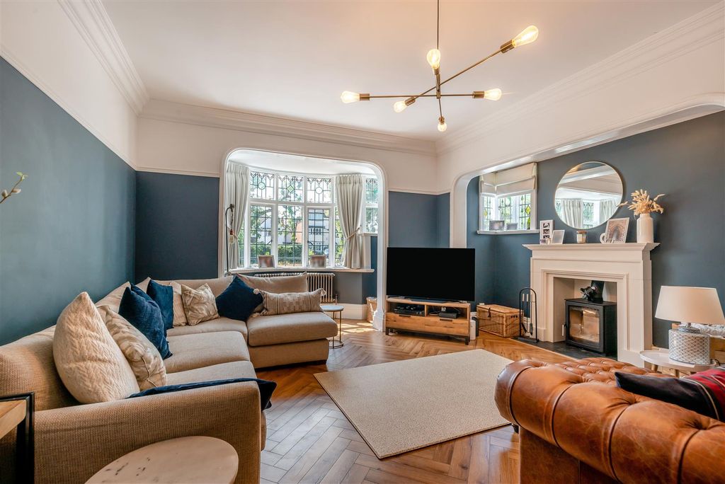 Property photo 2 of 33 8700779-Interior04.Jpg