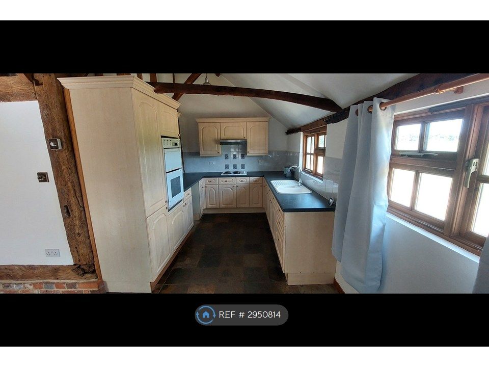 Property photo 3 of 20 Kitchen